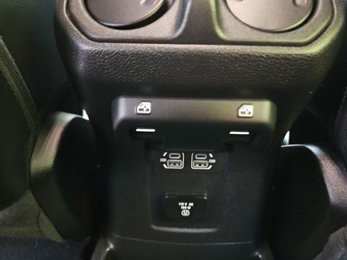 Used 2022 Jeep Wrangler Unlimited Sahara w/ Cold Weather Group image 30