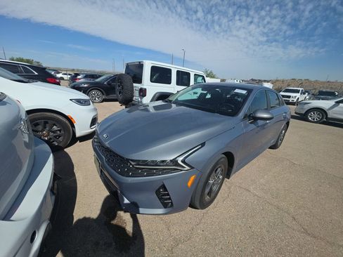 Used 2021 Kia K5 LXS FWD image 2