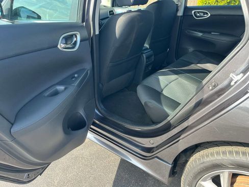 Used 2014 Nissan Sentra SR image 11