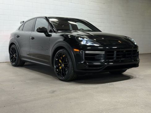 Certified 2023 Porsche Cayenne Turbo GT AWD/4WD image 6