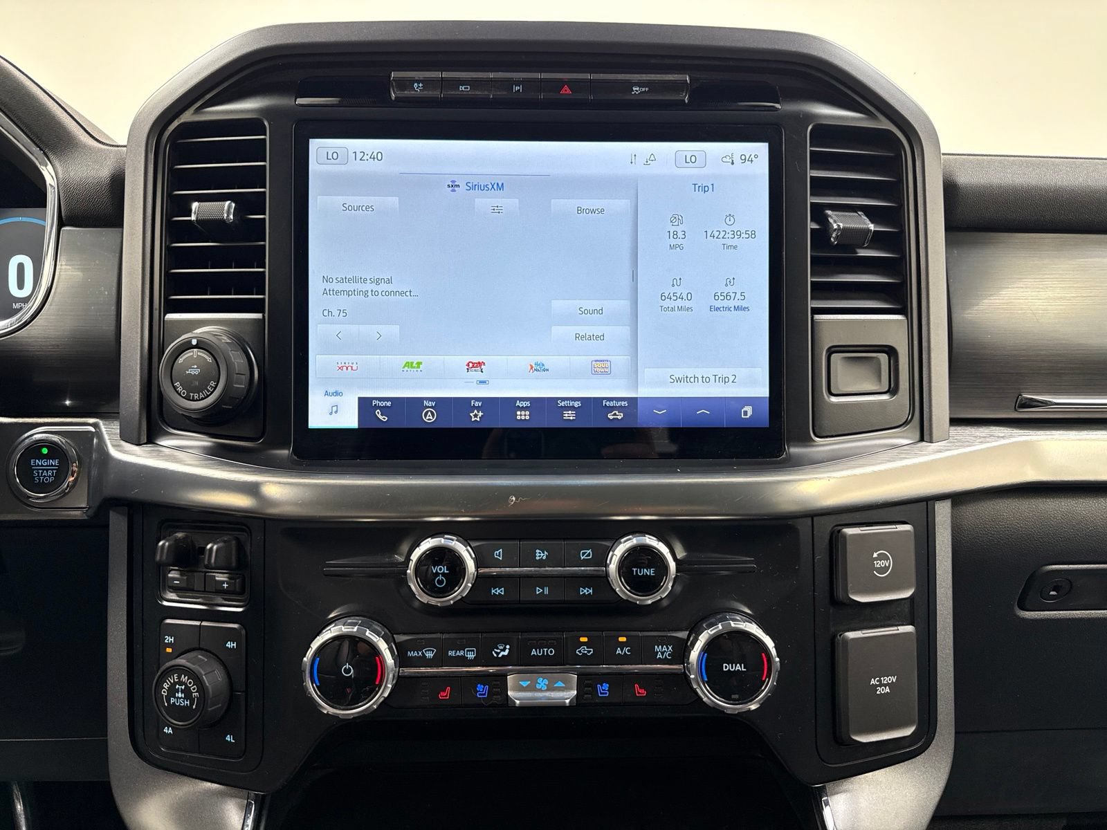 Used 2023 Ford F150 Lariat w/ Equipment Group 502A High AWD/4WD image 31