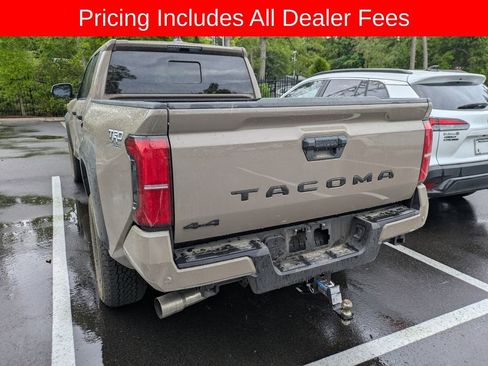 Used 2026 Toyota Tacoma TRD Off-Road w/ TRD Off Road Upgrade Package AWD/4WD image 5