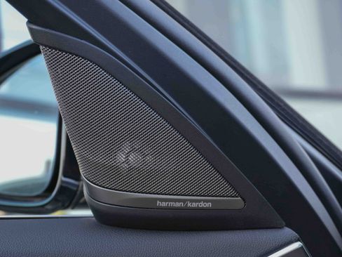 Used 2023 BMW 530e w/ Premium Package image 28