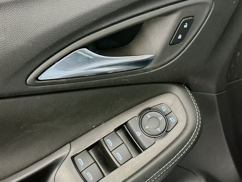 Used 2025 Buick Encore GX Preferred image 15