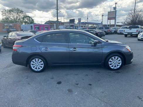 Used 2015 Nissan Sentra SV w/ Navigation Package image 4