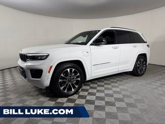 Used 2023 Jeep Grand Cherokee Overland w/ Advanced Protech Group III AWD/4WD video 1