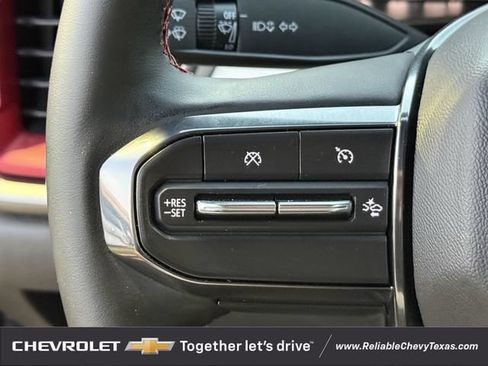 Used 2026 GMC Canyon AT4X w/ AT4X AEV Edition AWD/4WD image 15