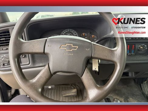 Used 2006 Chevrolet Silverado 1500 W/T AWD/4WD image 14