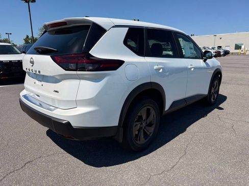 New 2026 Nissan Rogue SV AWD/4WD image 5