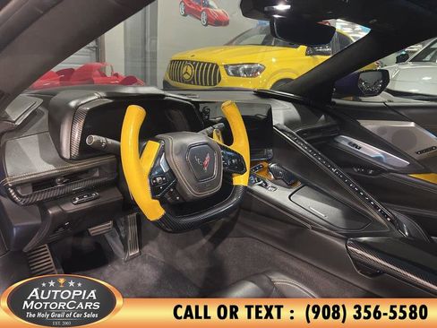 Used 2020 Chevrolet Corvette Stingray Premium Cpe w/ 3LT Preferred Equipment Group image 17