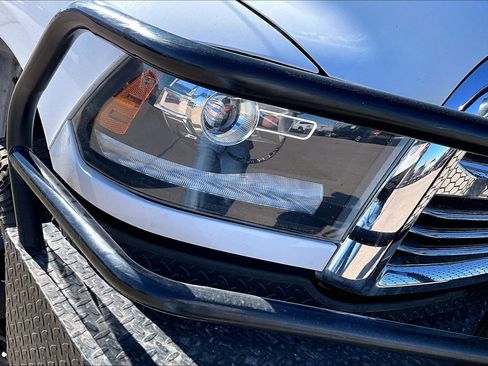 Used 2016 RAM 3500 Big Horn image 32