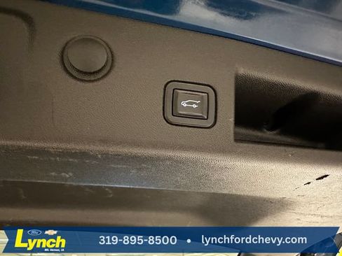 Used 2021 Chevrolet Equinox LT AWD/4WD image 18