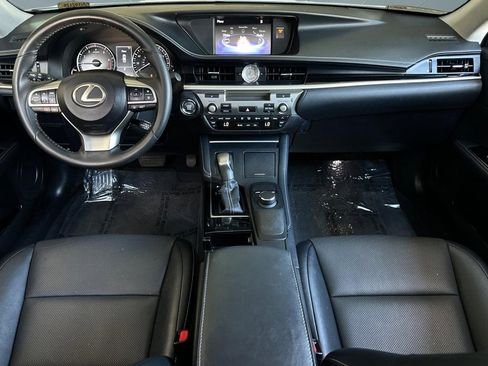 Used 2018 Lexus ES 350 w/ Accessory Package FWD image 16