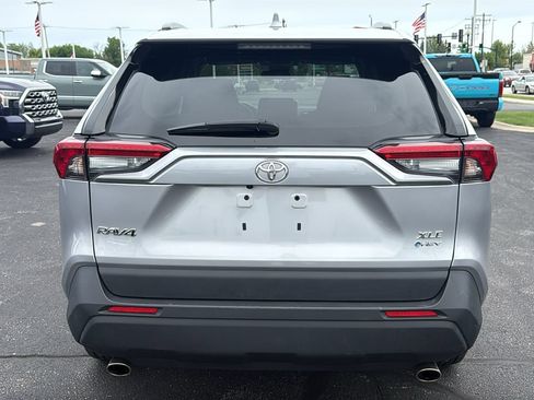Used 2025 Toyota RAV4 XLE AWD/4WD image 6