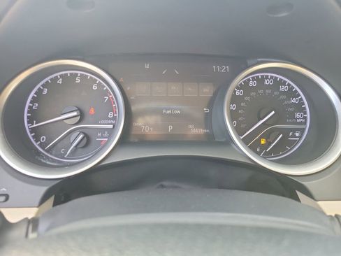 Used 2021 Toyota Camry LE image 24