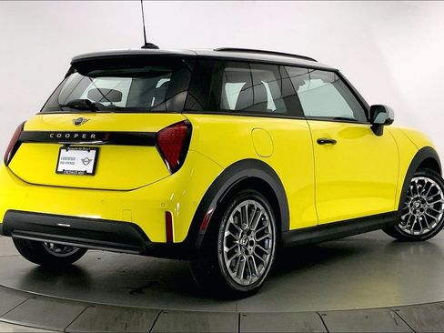 Certified 2025 MINI Cooper S image 12