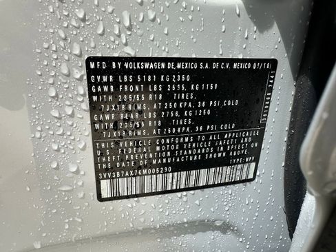 Used 2019 Volkswagen Tiguan SEL FWD image 12