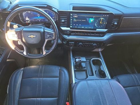 Used 2023 Chevrolet Silverado 1500 High Country w/ Technology Package image 10