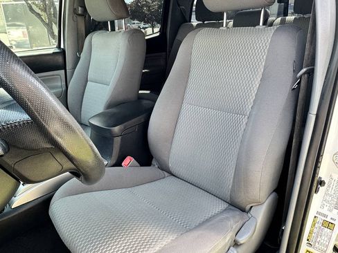 Used 2015 Toyota Tacoma 4x4 Double Cab w/ SR5 Package image 18