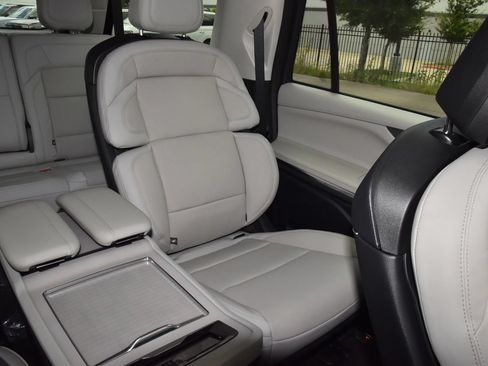 New 2026 Lincoln Navigator L Reserve w/ Jet Appearance Package AWD/4WD image 23