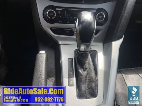 Used 2014 Ford Focus SE w/ Equipment Group 201A FWD image 19