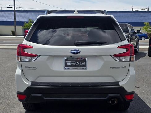 Used 2019 Subaru Forester Limited AWD/4WD image 7