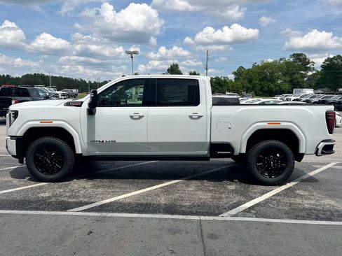 New 2026 GMC Sierra 2500 AT4 w/ AT4 Premium Plus Package AWD/4WD image 32