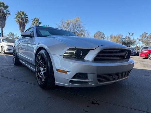 Used 2014 Ford Mustang Premium w/ Electronics Package image 17