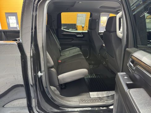 Used 2025 Chevrolet Silverado 1500 LT image 19