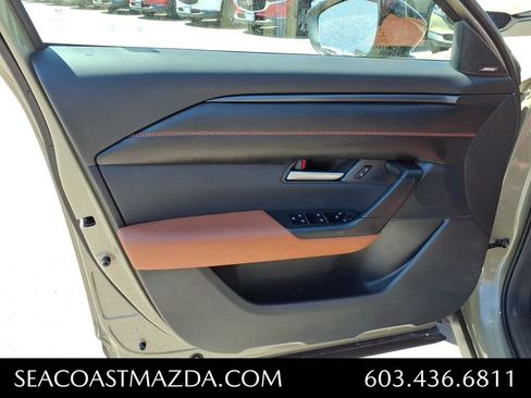 Used 2025 MAZDA CX-50 Meridian Edition w/ Apex Package AWD/4WD image 20