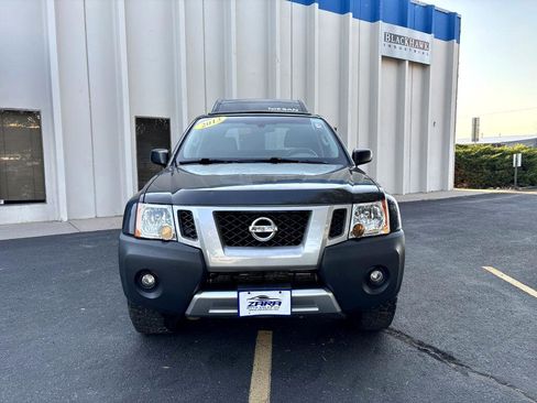 Used 2013 Nissan Xterra S image 2