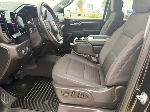 Used 2025 Chevrolet Silverado 1500 LT image 5