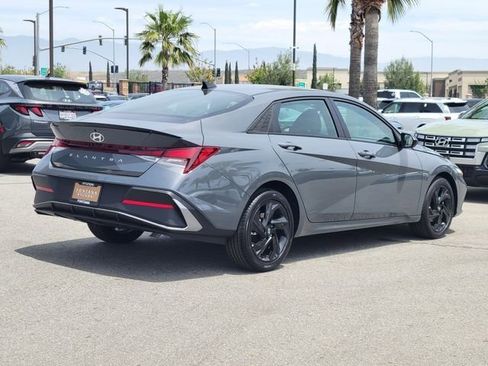 New 2026 Hyundai Elantra Sport FWD image 4