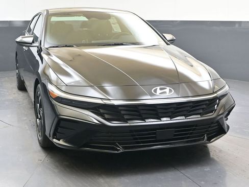 New 2026 Hyundai Elantra SEL Sport image 8