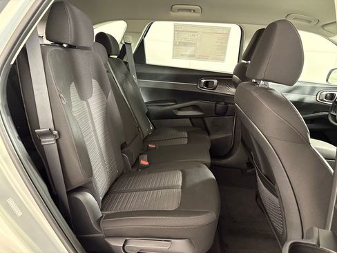 New 2026 Kia Sorento LX FWD image 43