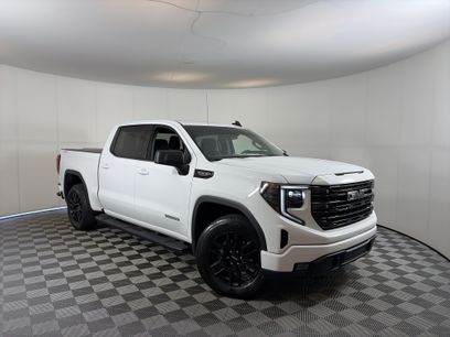 Used 2025 GMC Sierra 1500 Elevation w/ LPO, Elevation Black Package