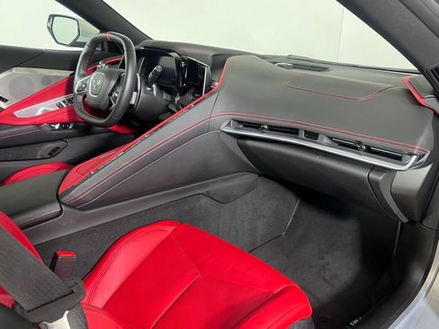 Used 2021 Chevrolet Corvette Stingray Preferred Conv w/ Z51 Performance Package RWD image 21