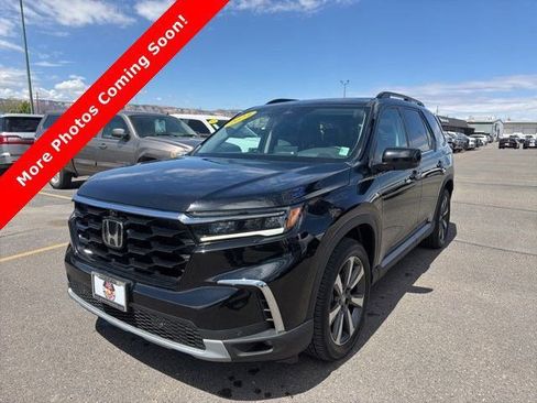 Used 2025 Honda Pilot Elite image 3
