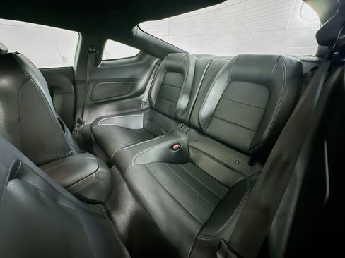 Used 2022 Ford Mustang Premium image 25