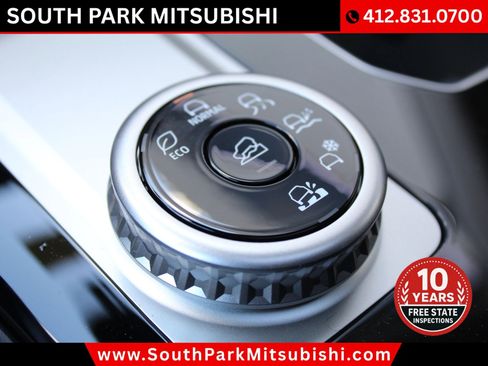 Used 2026 Mitsubishi Outlander SE image 26