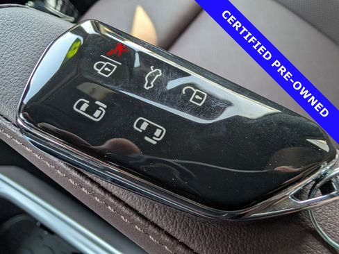 Used 2025 Volkswagen ID. Buzz Pro S RWD image 35