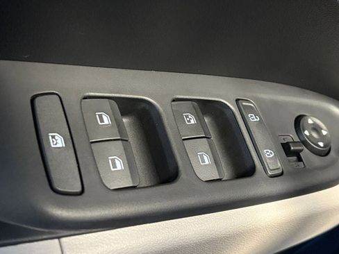 New 2026 Hyundai Venue SEL image 11