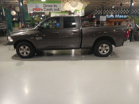 Used 2019 RAM 1500 Tradesman w/ Chrome Plus Package AWD/4WD image 9