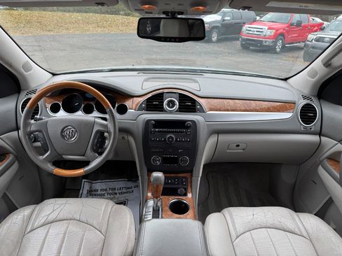 Used 2011 Buick Enclave CXL image 22