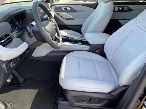 New 2026 Ford Explorer Platinum w/ LUX Leather Package AWD/4WD image 14