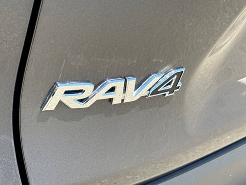 Certified 2025 Toyota RAV4 XLE AWD/4WD image 50
