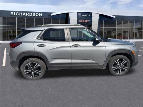 Used 2023 Chevrolet TrailBlazer LT AWD/4WD image 7