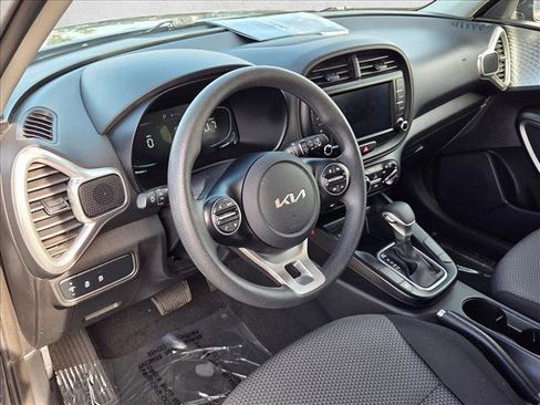 Used 2024 Kia Soul LX w/ Option Group 015 image 10