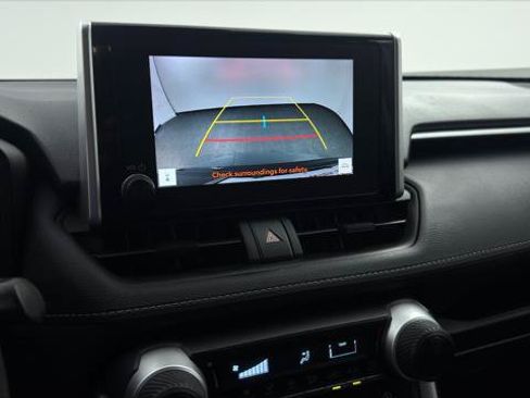 Used 2025 Toyota RAV4 LE FWD image 24