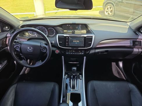 Used 2017 Honda Accord EX-L image 13